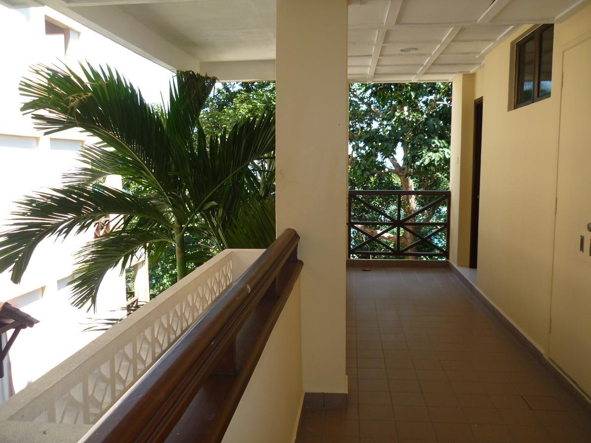 Selesa Tioman -Home Stay Apartments Kampung Genting エクステリア 写真